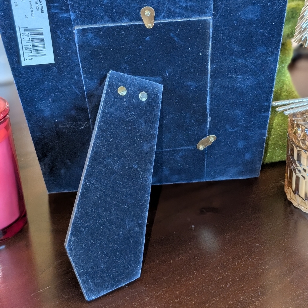 Johnny Was Photo Frame - Picture 6 of 10